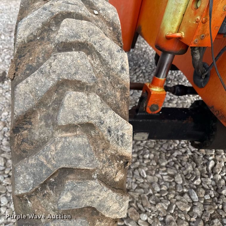 image for item DO7670 2002 Skytrak 8042 telehandler