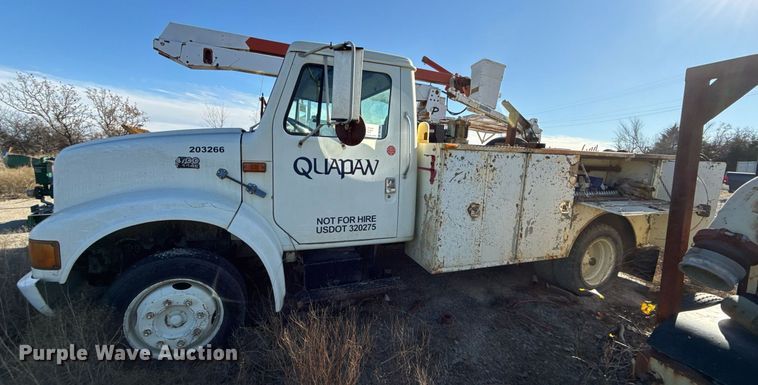 image for item DO7690 1998 International 4700 utility / service truck