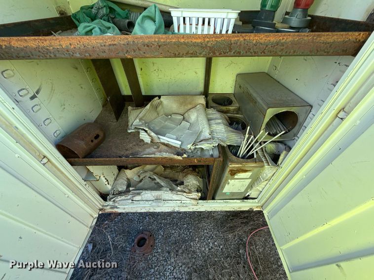 image for item DO7690 1998 International 4700 utility / service truck