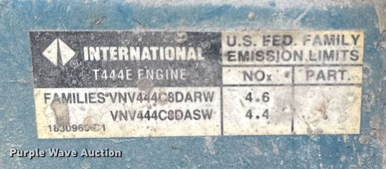 image for item DO7690 1998 International 4700 utility / service truck