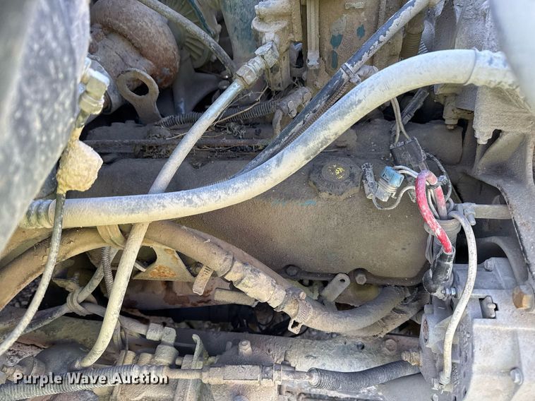 image for item DO7690 1998 International 4700 utility / service truck