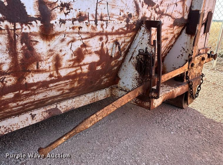 image for item DP6002 Roll-off dumpster