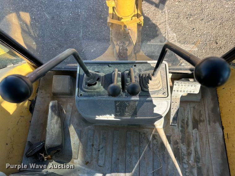 image for item DP6013 1998 Caterpillar 416C backhoe