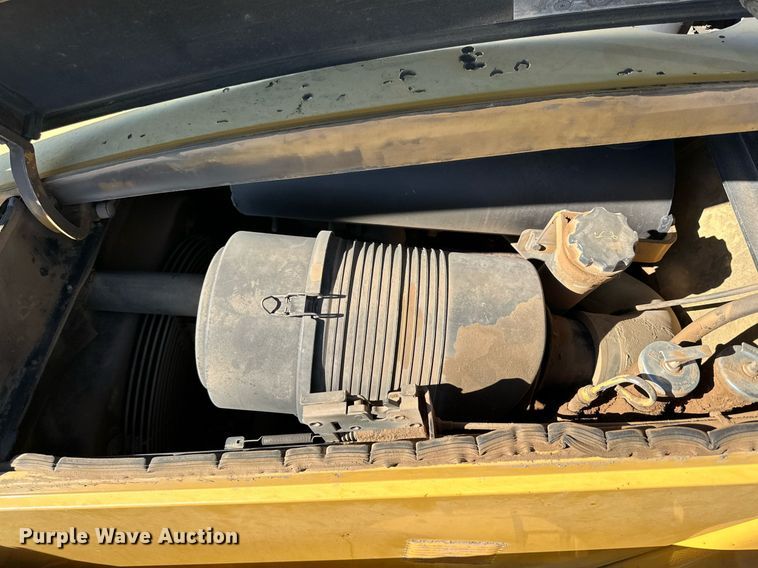 image for item DP6013 1998 Caterpillar 416C backhoe