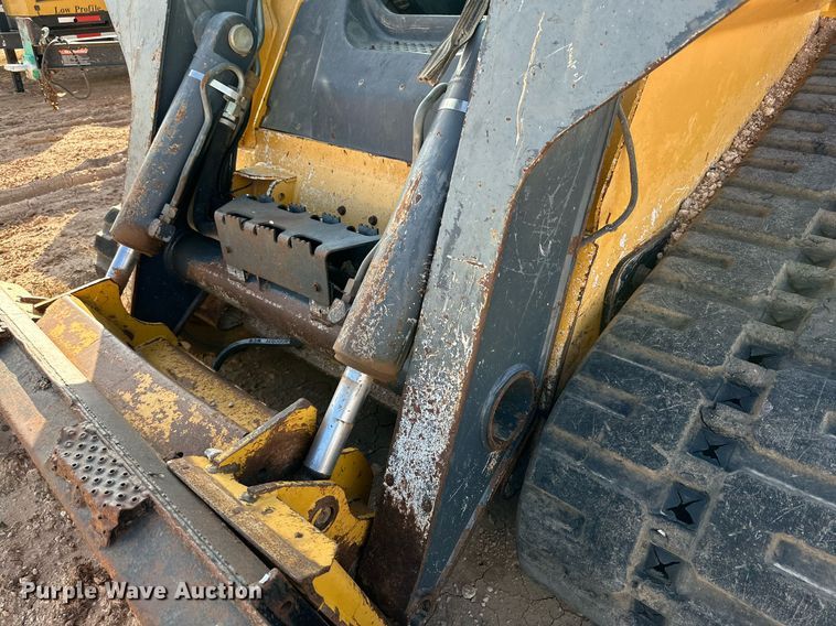 image for item DP6020 2012 John Deere 333D tracked skid steer loader
