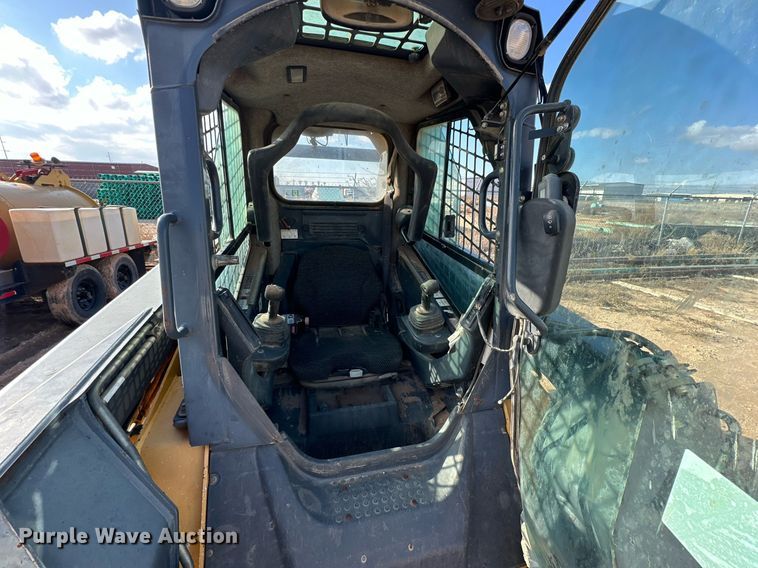 image for item DP6020 2012 John Deere 333D tracked skid steer loader