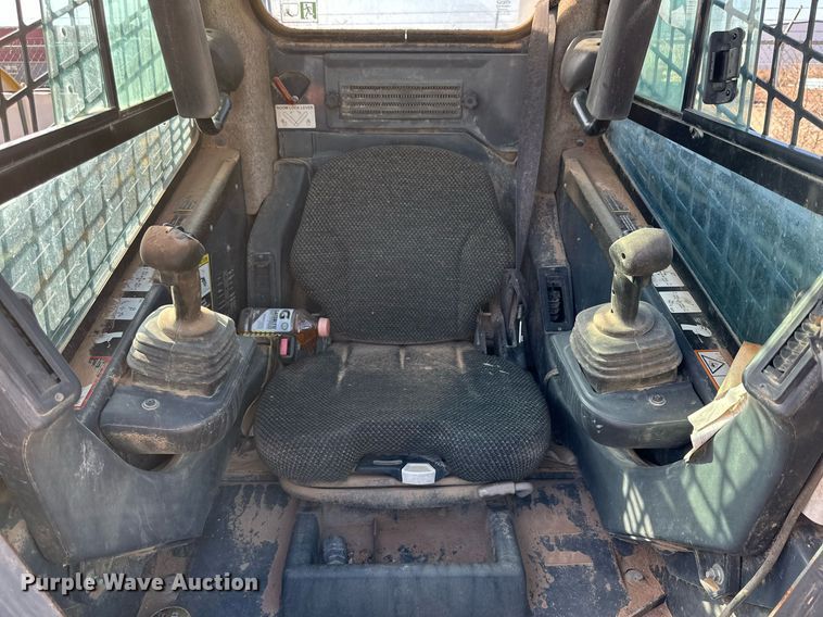 image for item DP6020 2012 John Deere 333D tracked skid steer loader