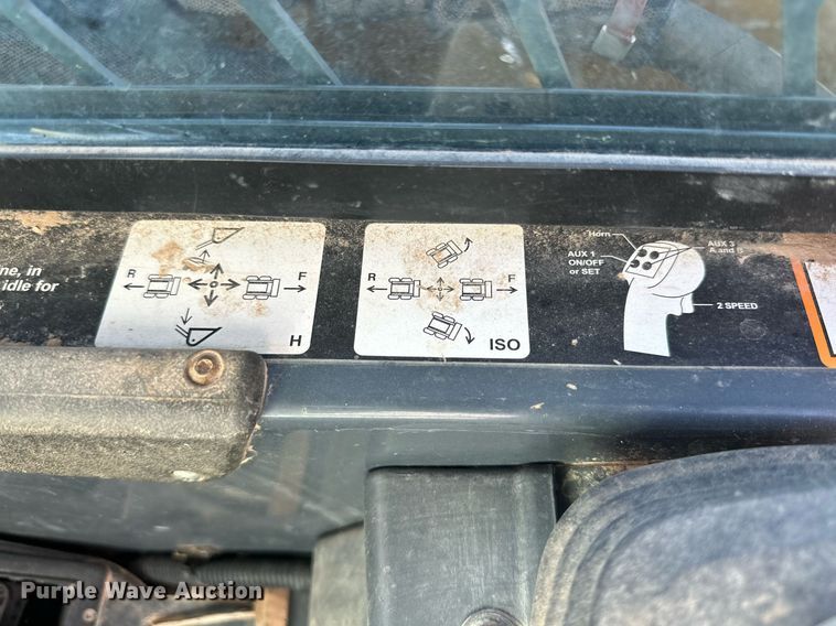 image for item DP6020 2012 John Deere 333D tracked skid steer loader