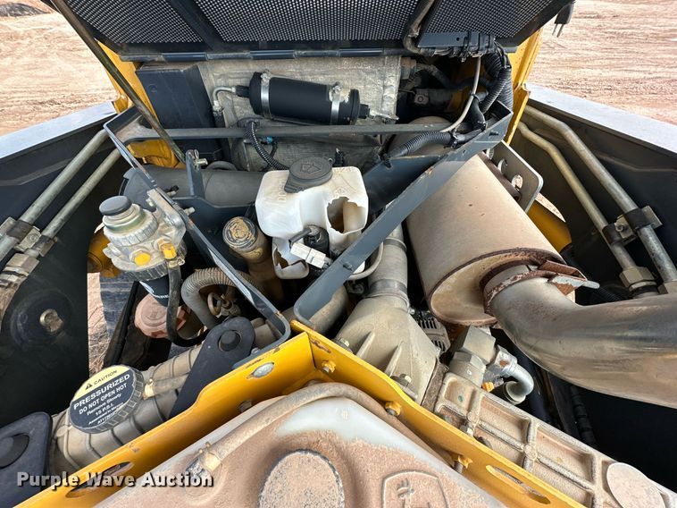 image for item DP6020 2012 John Deere 333D tracked skid steer loader