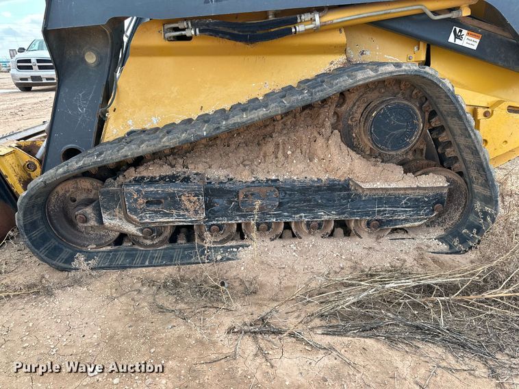 image for item DP6020 2012 John Deere 333D tracked skid steer loader