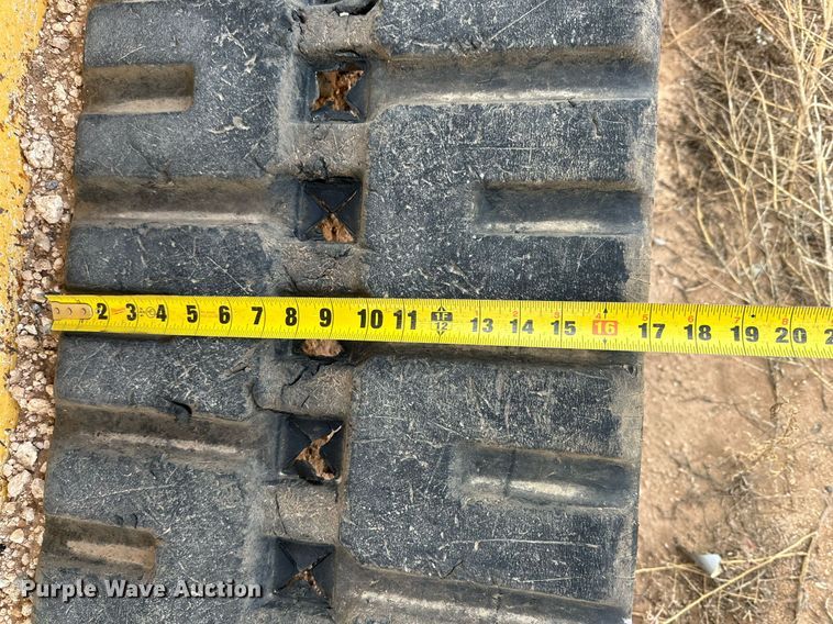 image for item DP6020 2012 John Deere 333D tracked skid steer loader