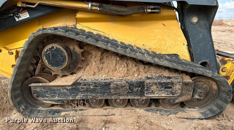 image for item DP6020 2012 John Deere 333D tracked skid steer loader