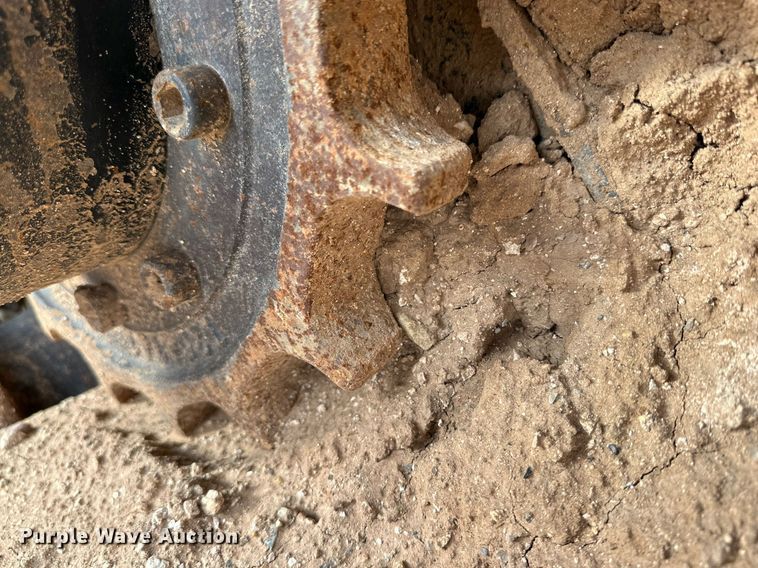 image for item DP6020 2012 John Deere 333D tracked skid steer loader