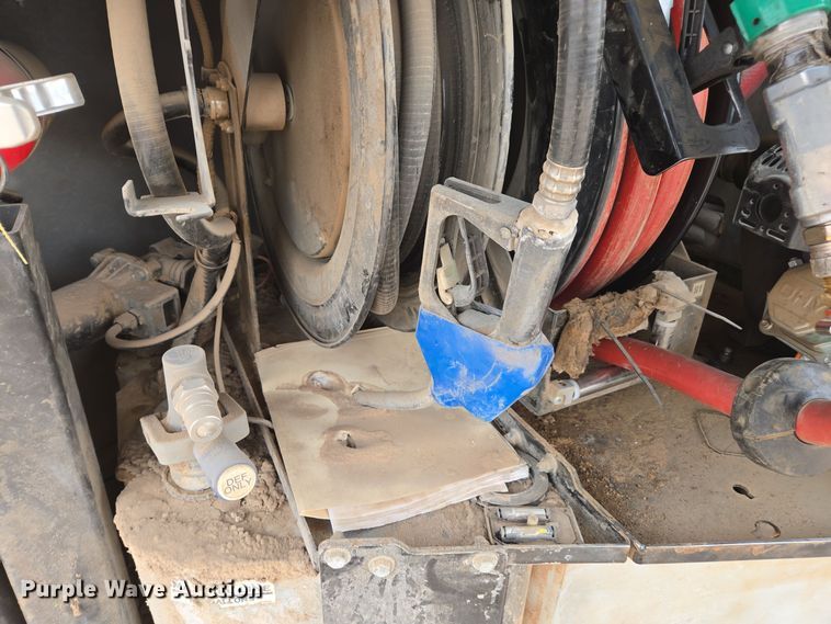 image for item DP6040 2022 Thunder Creek MTT920-G3 fuel trailer