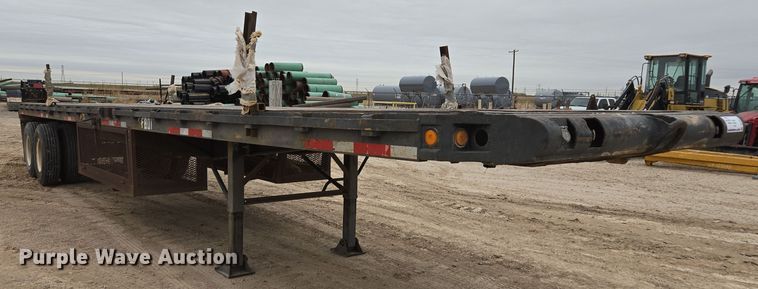 image for item DP6047 1977 Fruehauf  flatbed trailer