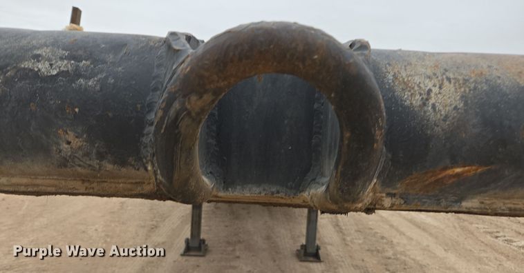 image for item DP6047 1977 Fruehauf  flatbed trailer