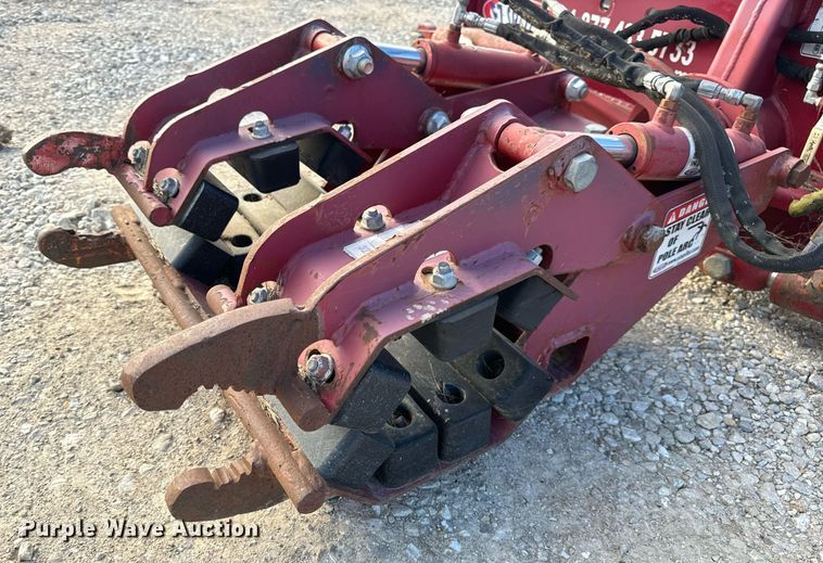 image for item DP6798 EZ-Spotur skid steer pole clamp