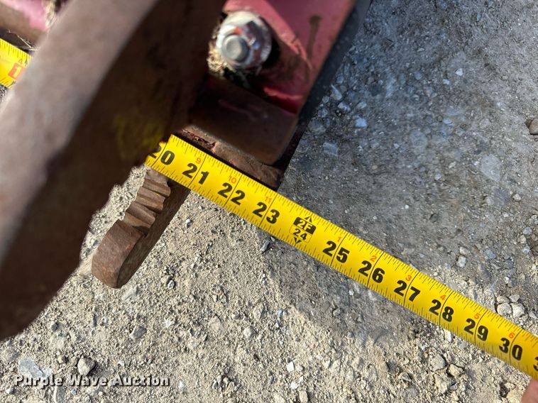 image for item DP6798 EZ-Spotur skid steer pole clamp