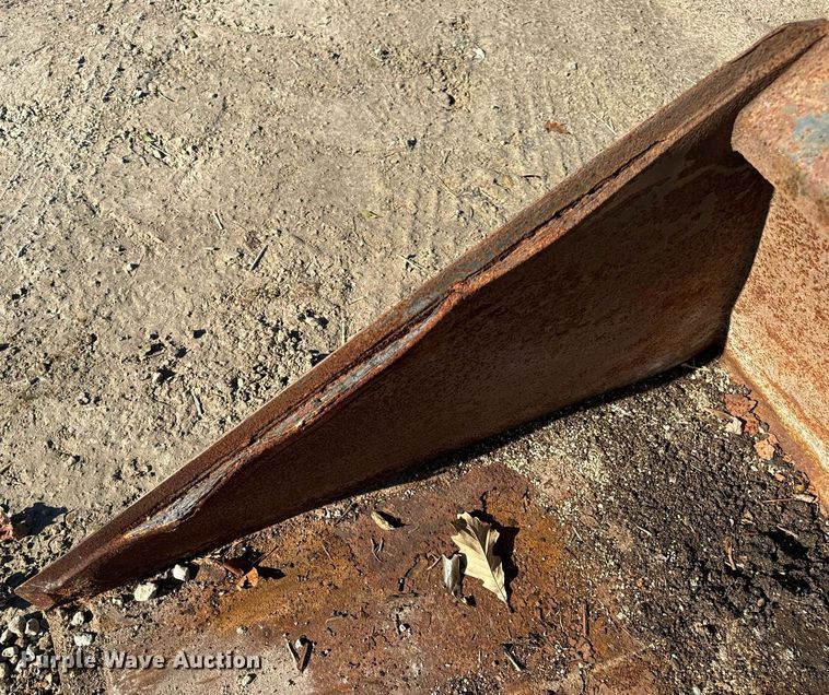 image for item DP6807 1998 Bobcat  773 skid steer loader