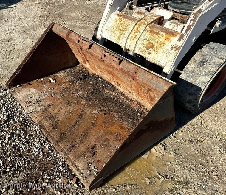 image for item DP6807 1998 Bobcat  773 skid steer loader