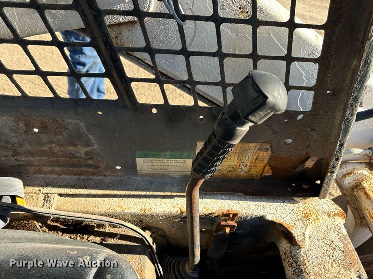 image for item DP6807 1998 Bobcat  773 skid steer loader