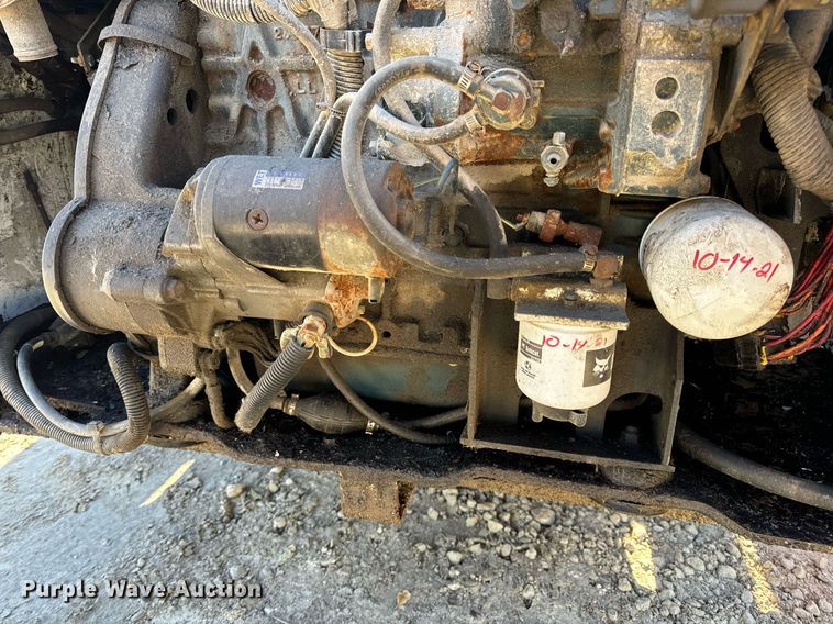 image for item DP6807 1998 Bobcat  773 skid steer loader