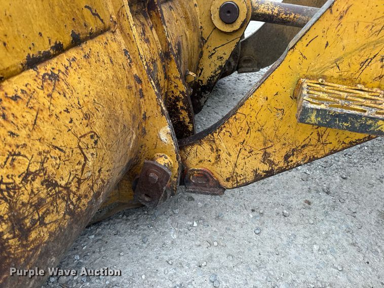 image for item DP6809 1999 Caterpillar  953C track loader