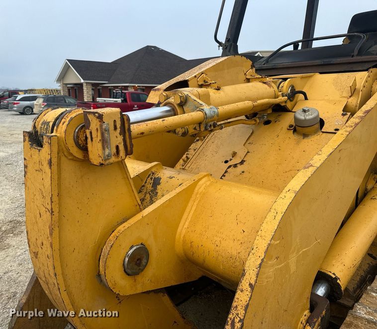 image for item DP6809 1999 Caterpillar  953C track loader