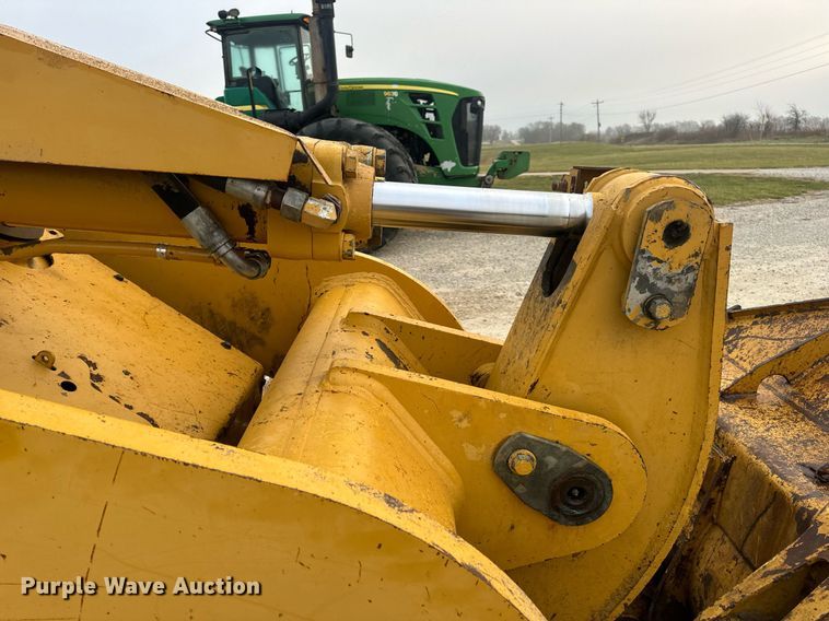 image for item DP6809 1999 Caterpillar  953C track loader