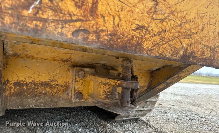 image for item DP6809 1999 Caterpillar  953C track loader