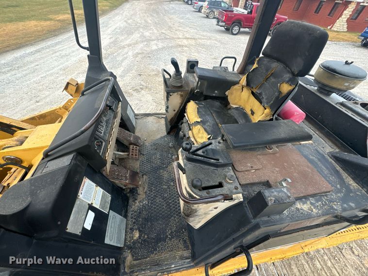 image for item DP6809 1999 Caterpillar  953C track loader