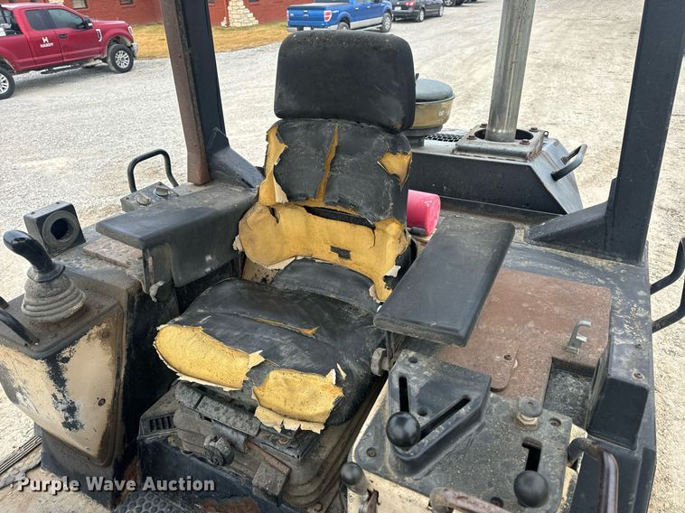 image for item DP6809 1999 Caterpillar  953C track loader