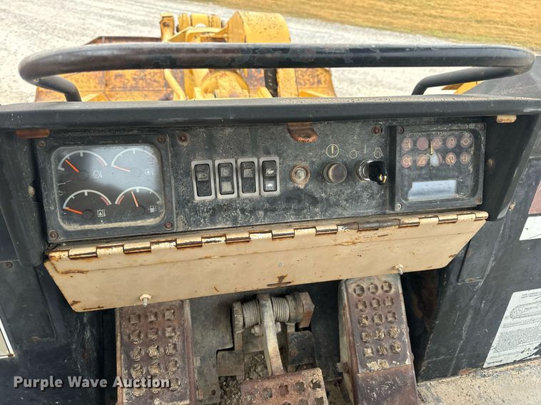 image for item DP6809 1999 Caterpillar  953C track loader