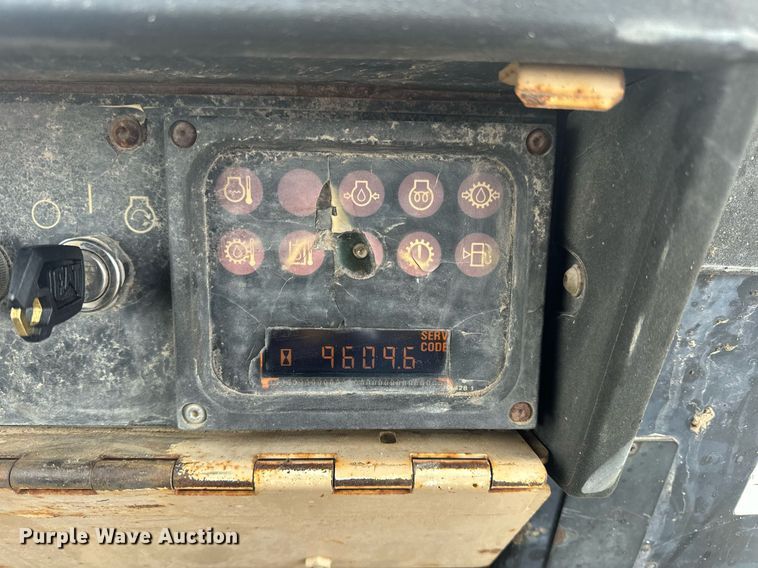 image for item DP6809 1999 Caterpillar  953C track loader