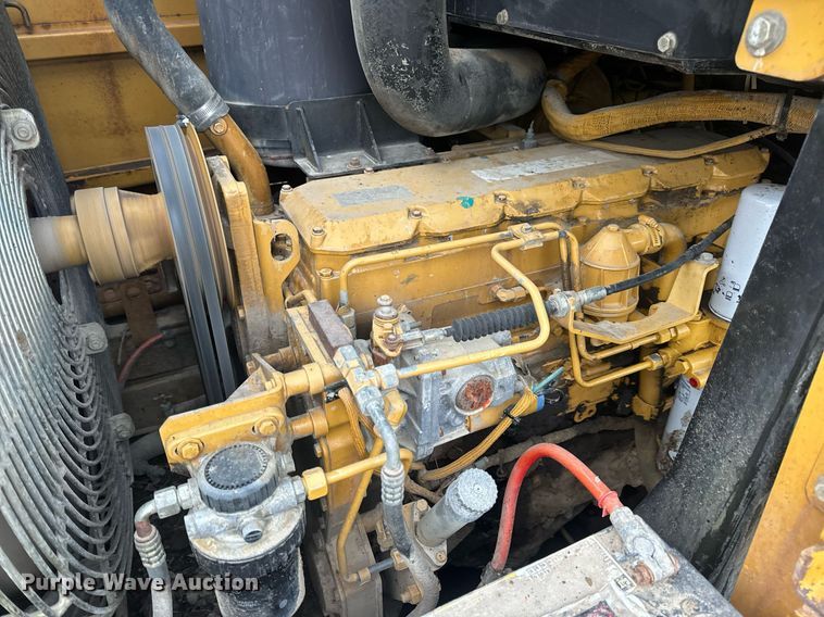 image for item DP6809 1999 Caterpillar  953C track loader