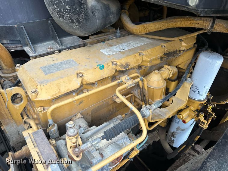 image for item DP6809 1999 Caterpillar  953C track loader