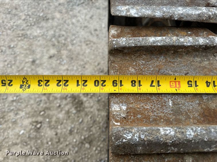 image for item DP6809 1999 Caterpillar  953C track loader