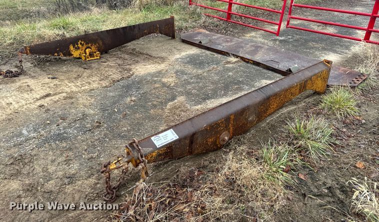 image for item DP6813 Caterpillar  735B haul truck tailgate