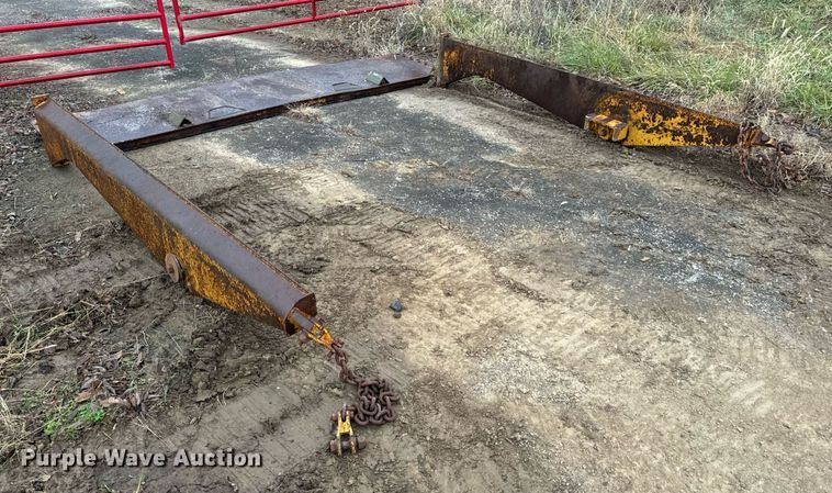 image for item DP6813 Caterpillar  735B haul truck tailgate