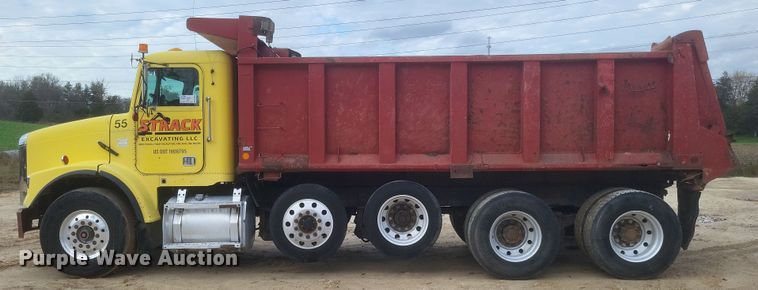 image for item DQ3786 1997 Freightliner dump truck