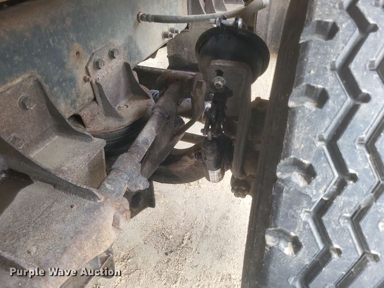 image for item DQ3786 1997 Freightliner dump truck