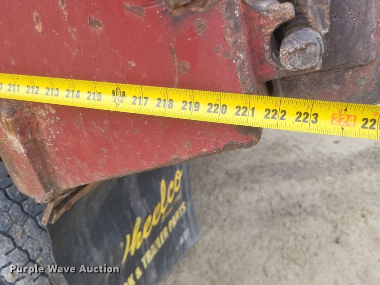 image for item DQ3786 1997 Freightliner dump truck