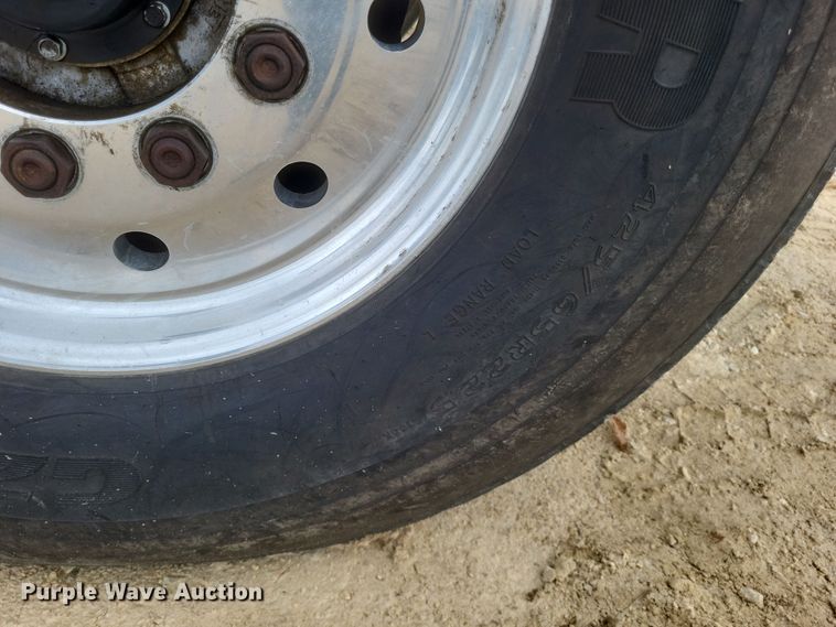 image for item DQ3786 1997 Freightliner dump truck