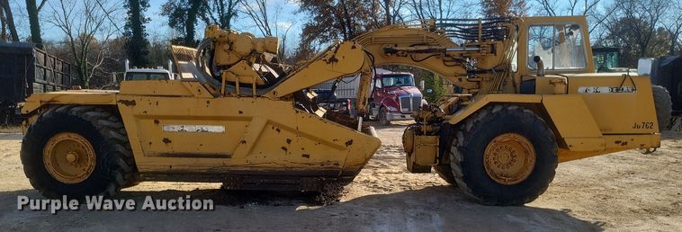 image for item DQ3787 1977 John Deere  762 elevating scraper