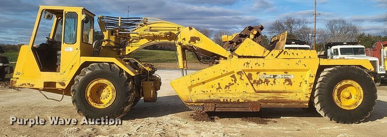 image for item DQ3787 1977 John Deere  762 elevating scraper