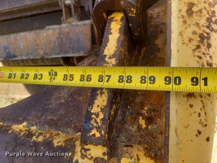 image for item DQ3787 1977 John Deere  762 elevating scraper