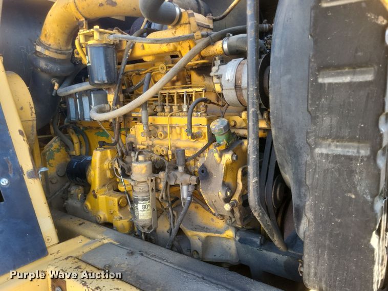 image for item DQ3787 1977 John Deere  762 elevating scraper