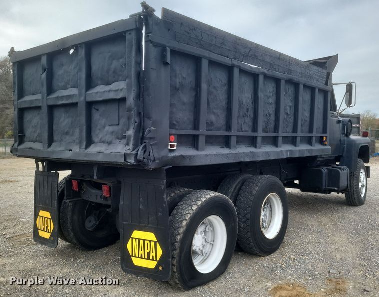 image for item DQ3810 1973 Ford dump truck