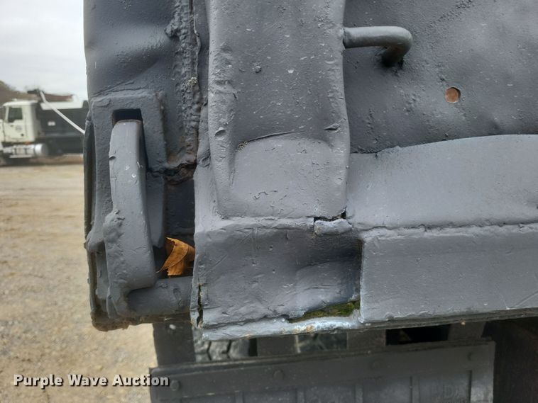 image for item DQ3810 1973 Ford dump truck