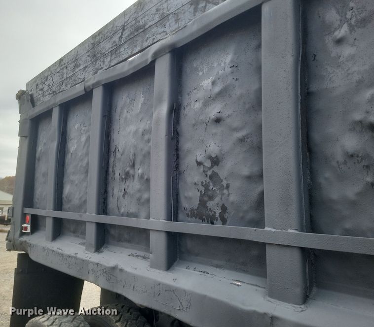 image for item DQ3810 1973 Ford dump truck